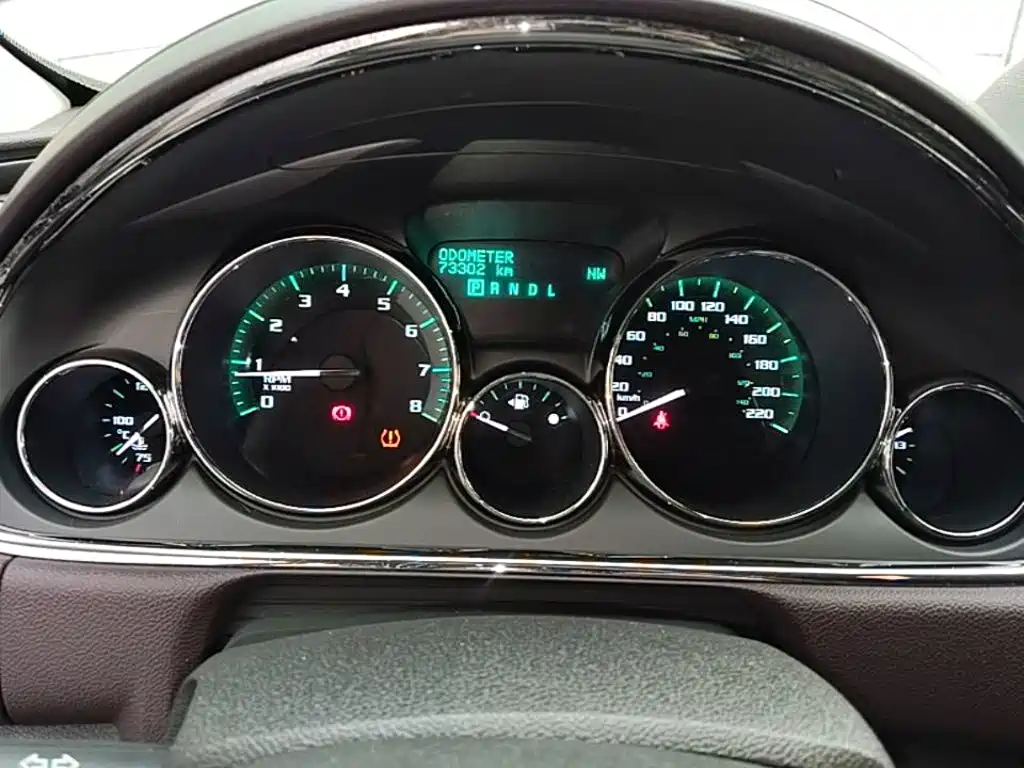 Фото 12 - Buick Enclave