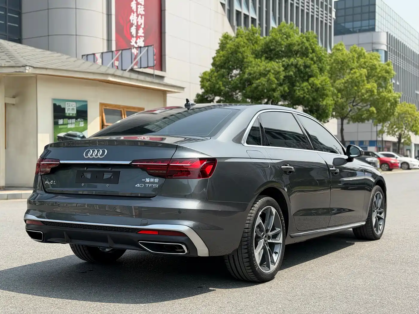 Audi A4L 2022 40 TFSI Fashion Dynamic фото 18