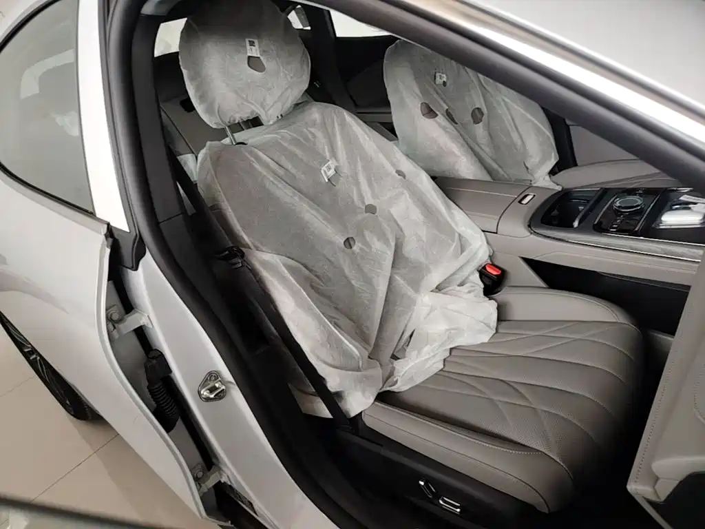 Geely Galaxy Galaxy Xingyao 8 2026 2025 60km EM-i Luxury Edition