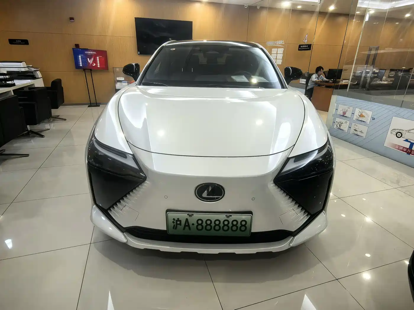 Lexus RZ 2023 2023 450e 4WD Deluxe