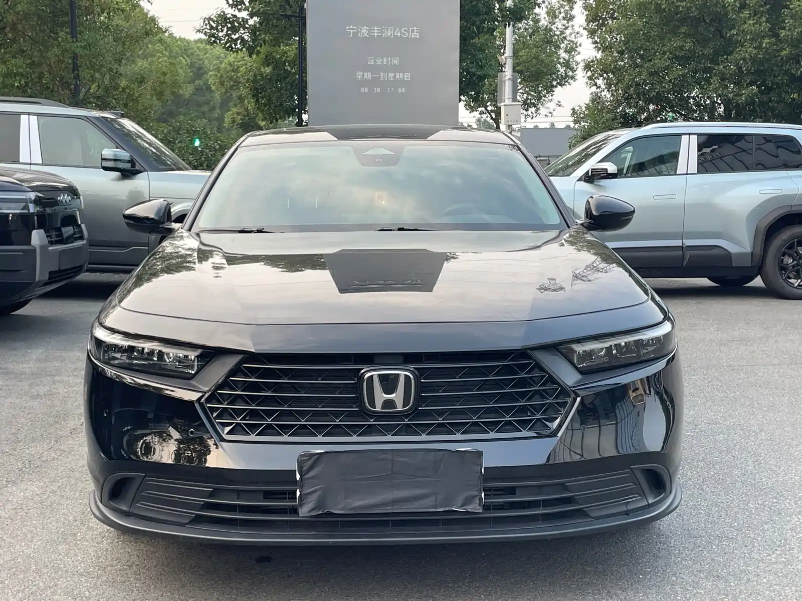 Фото 2 - Honda Accord