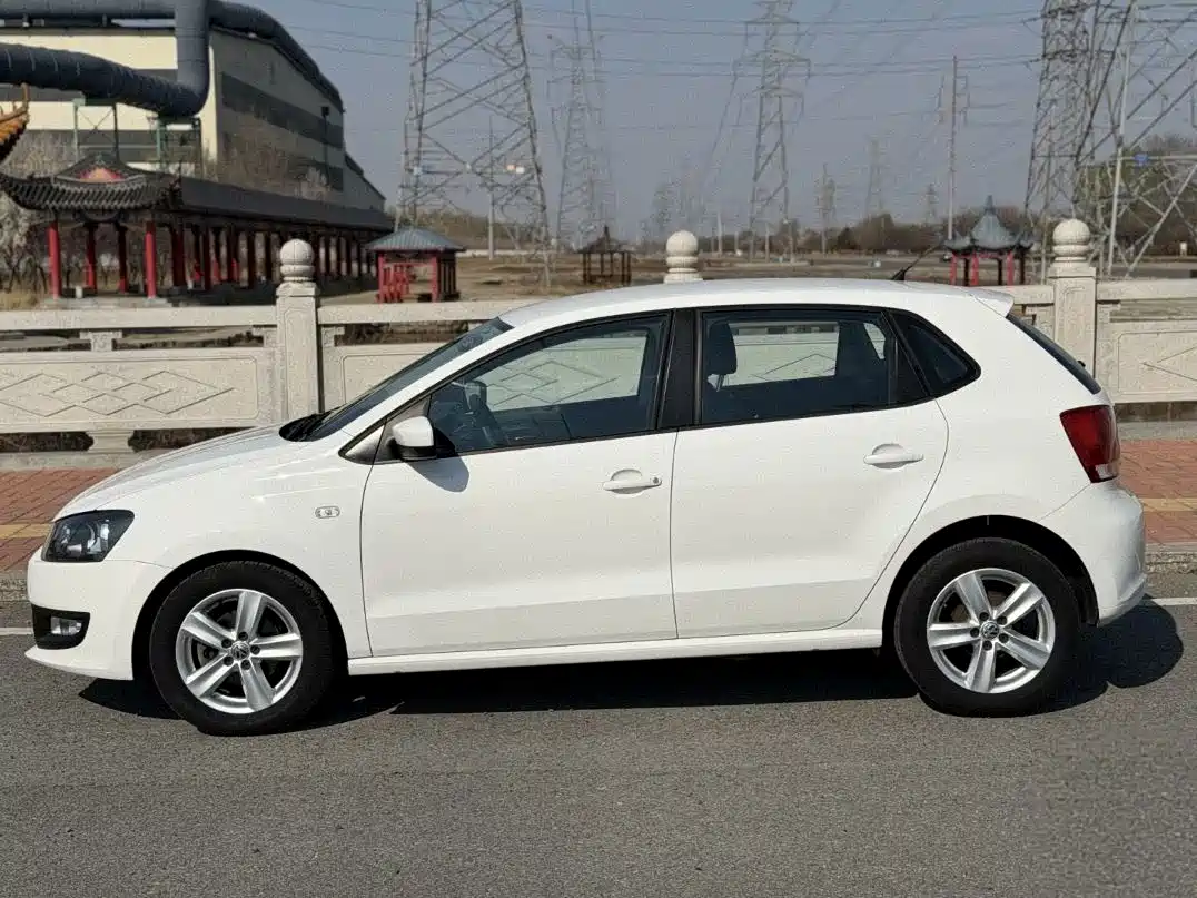 Photo 10 - Volkswagen Polo
