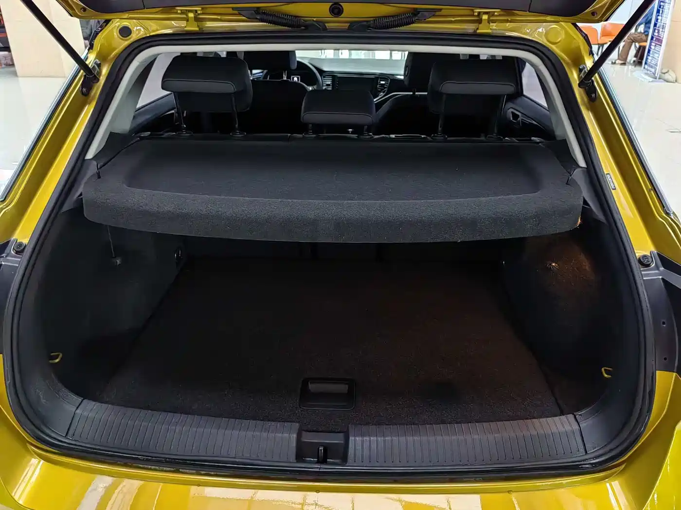 Volkswagen T-ROC 2018 280TSI DSG 2WD Comfort (China V) фото 12