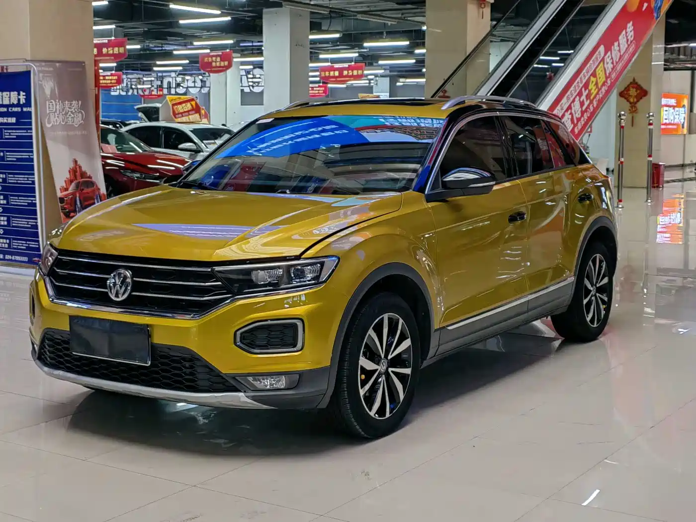 Volkswagen T-ROC 2018 280TSI DSG 2WD Comfort (China V) фото 14