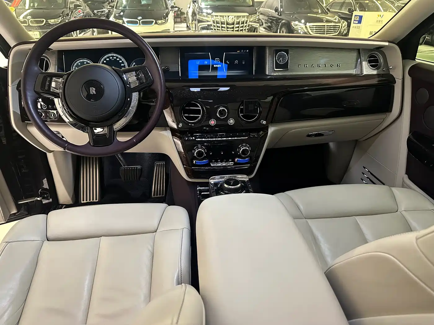 Rolls-Royce Phantom 2020 2018 6.7T Long Wheelbase Version