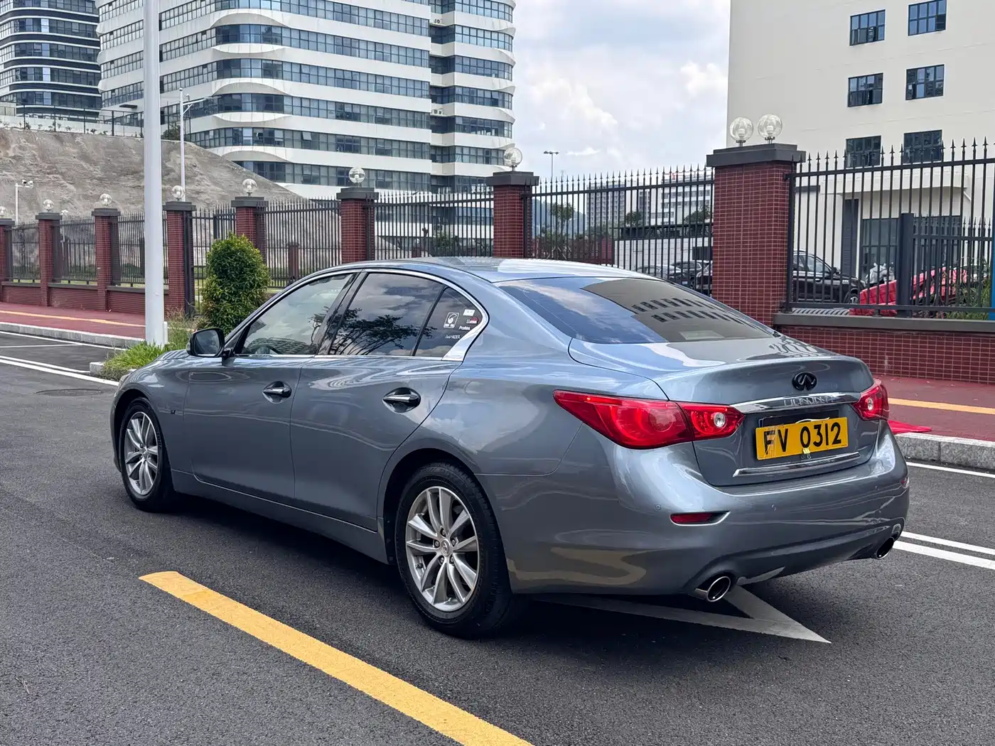 Infiniti Q50 2018 2014 3.7L Comfort Edition