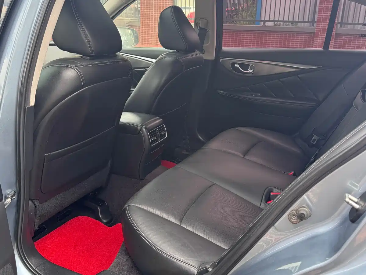 Infiniti Q50 2018 2014 3.7L Comfort Edition