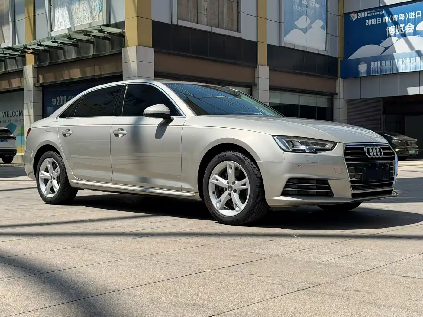 Фото 3 - Audi A4L
