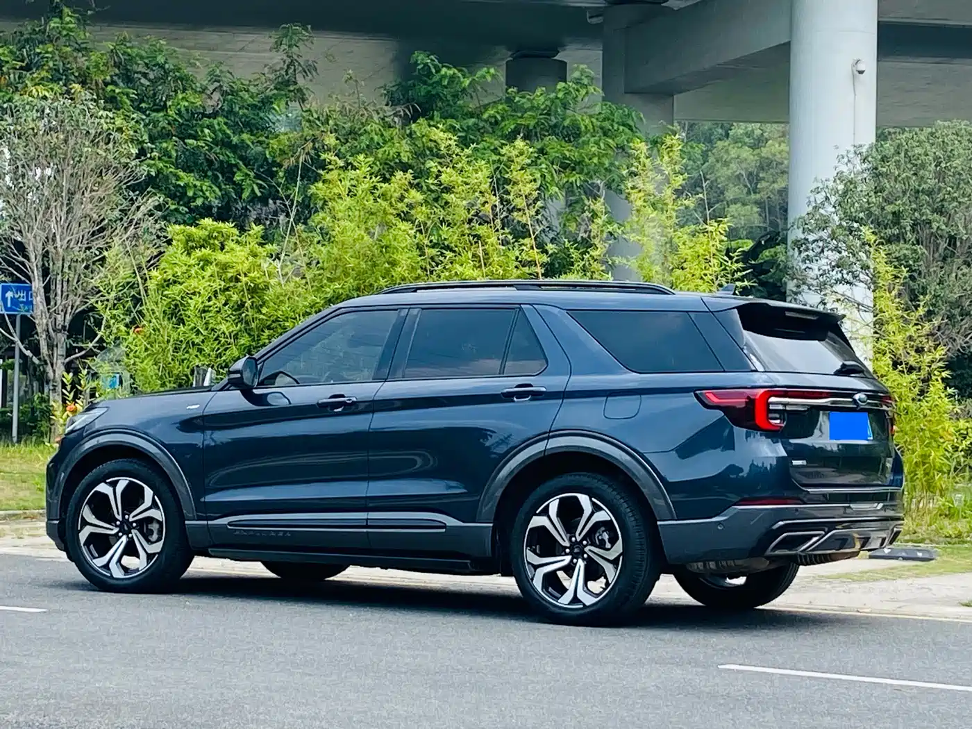 Ford Explorer 2023 EcoBoost 285 AWD ST-LINE 6-Seater фото 7