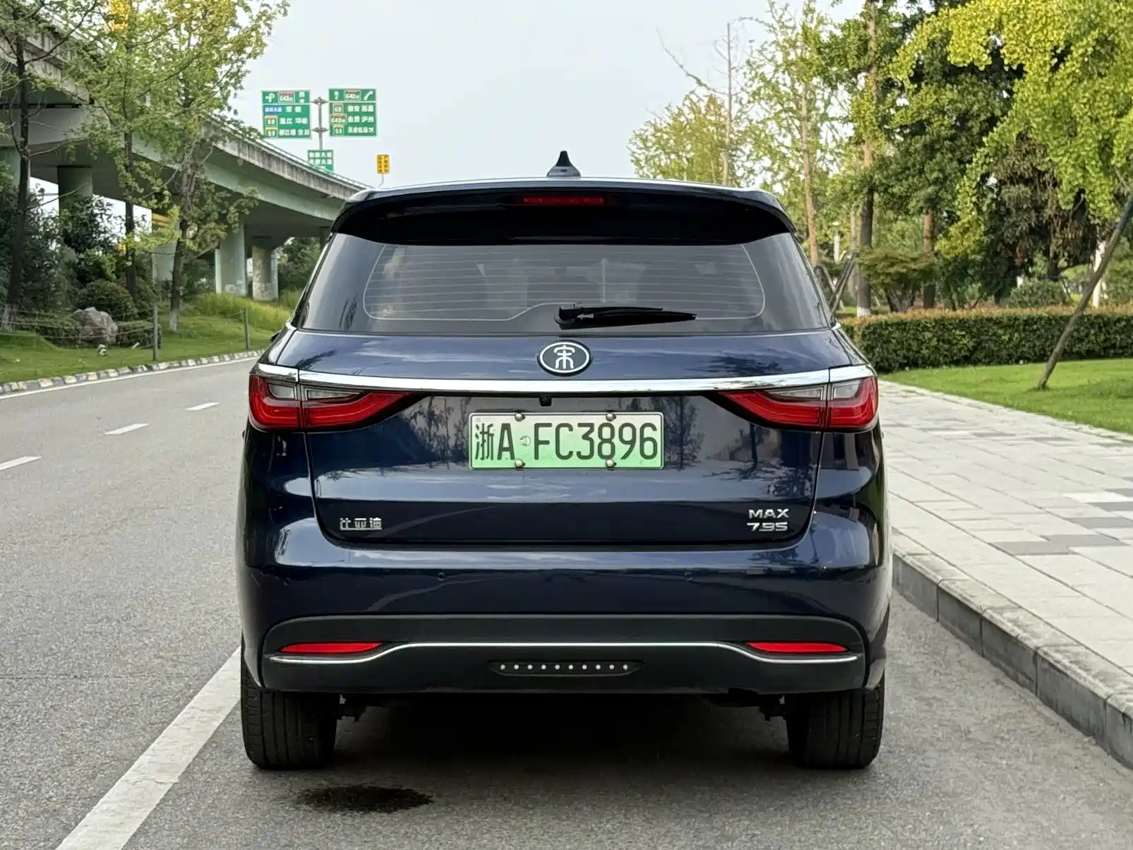Фото 6 - BYD Song MAX New Energy