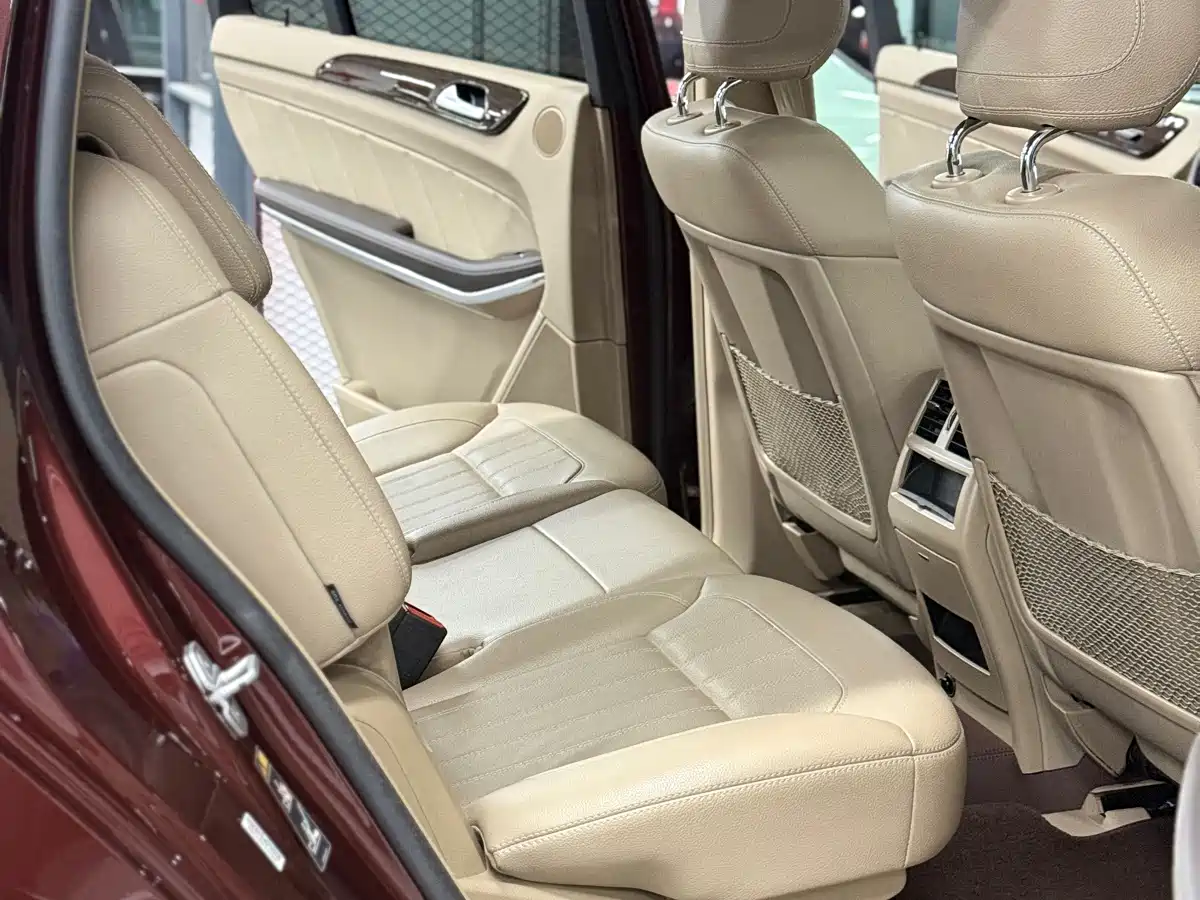 Mercedes-Benz GL-Class фото 22