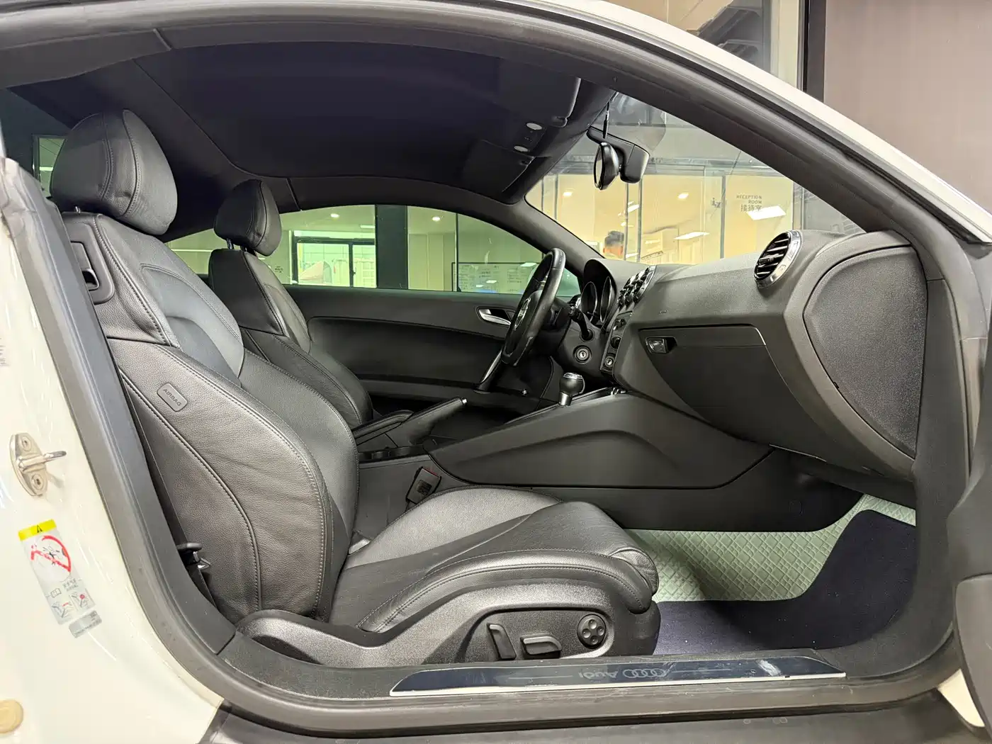 Audi TT 2014 TT Coupe 45 TFSI Premium Edition фото 5