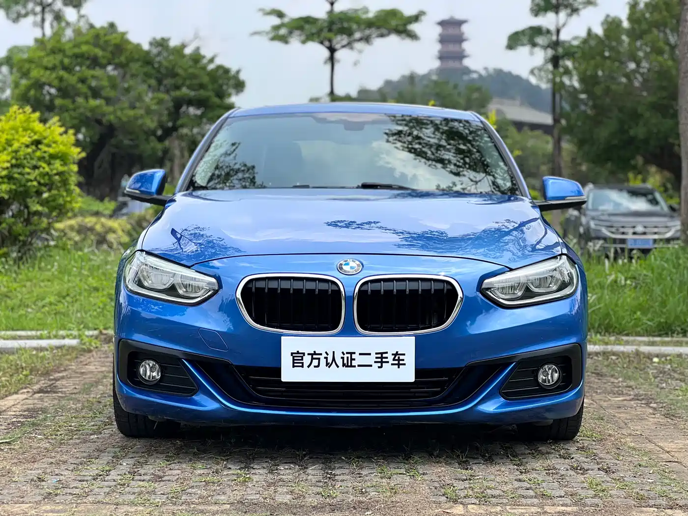 BMW 1 Series 2018 118i Sport Edition фото 2