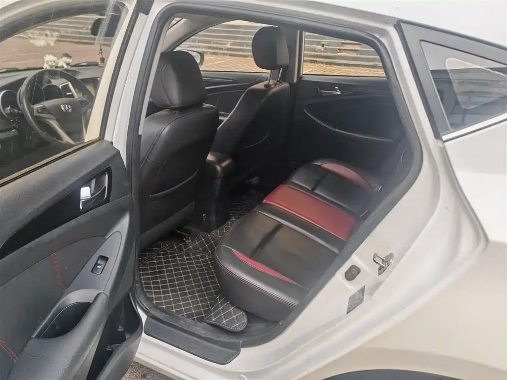 Changan Eado XT 2015 2015 1.6L Manual Handsome China IV