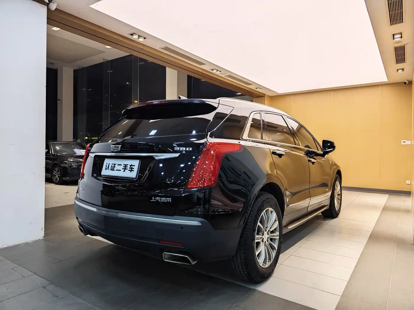 Cadillac XT5 2018 28T 4WD Luxury фото 31
