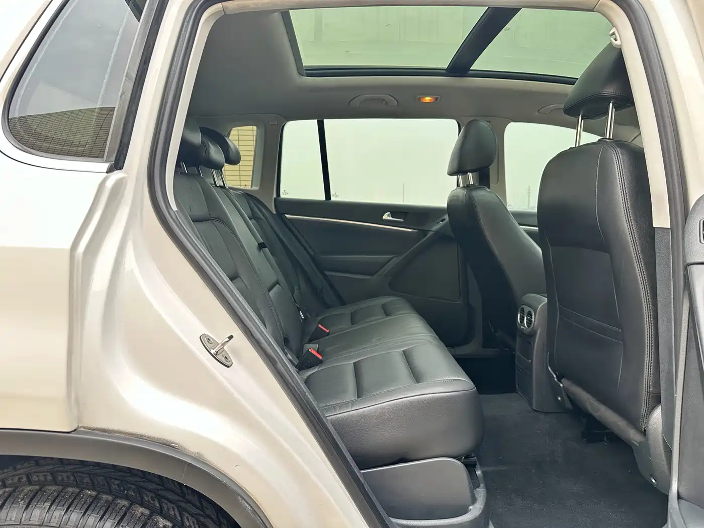Volkswagen Tiguan 2016 Model 330TSI Automatic 4WD Luxury Edition фото 17