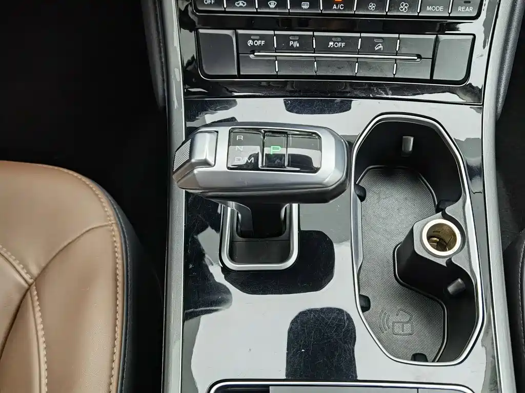 Haval H8 2017 2017 2.0T Gasoline 2WD Enjoyment