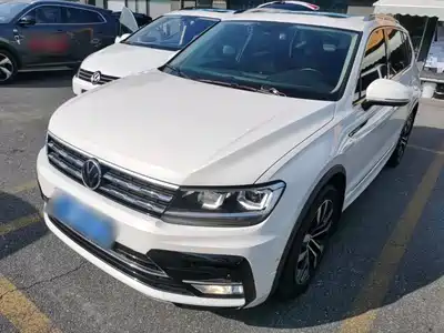 Volkswagen Tiguan L