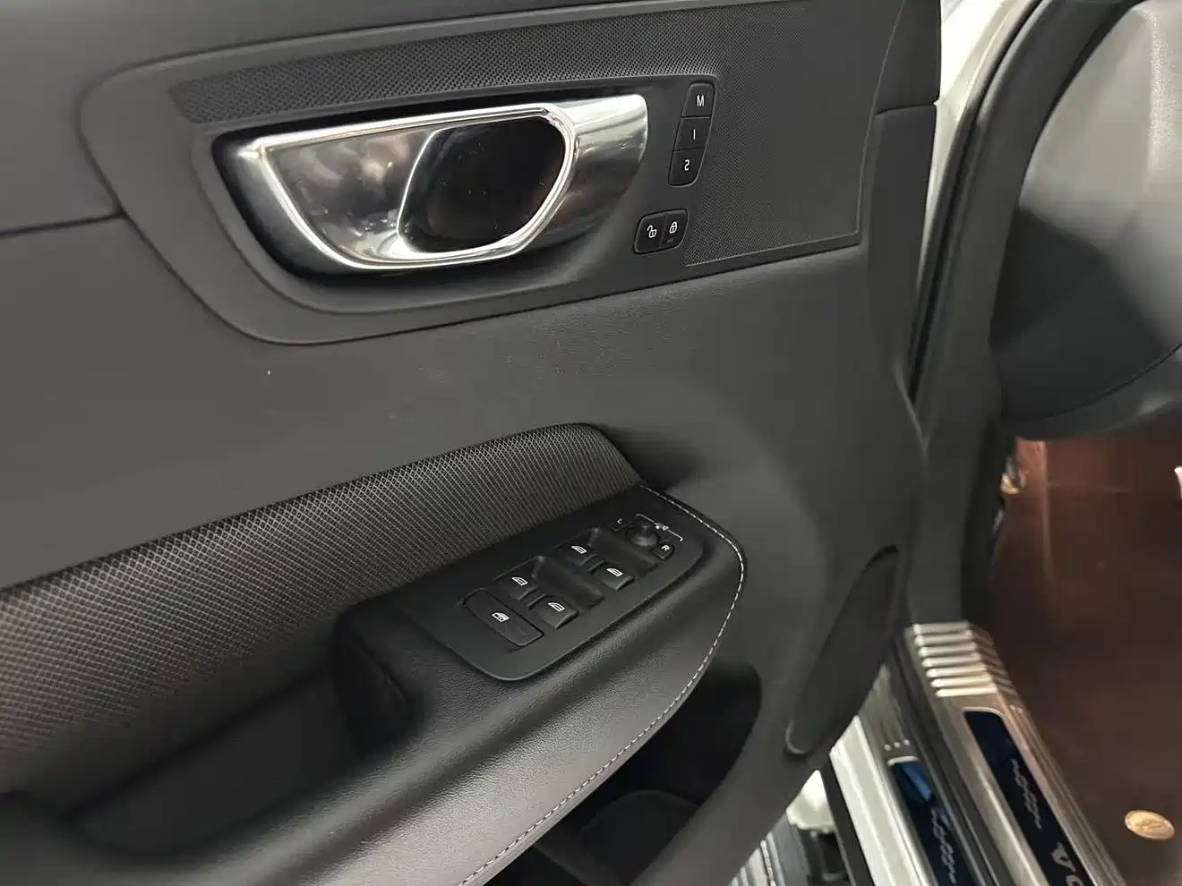 Volvo XC60 Plug-in Hybrid 2021 2021 T8 E-Drive Hybrid Inscription Sport