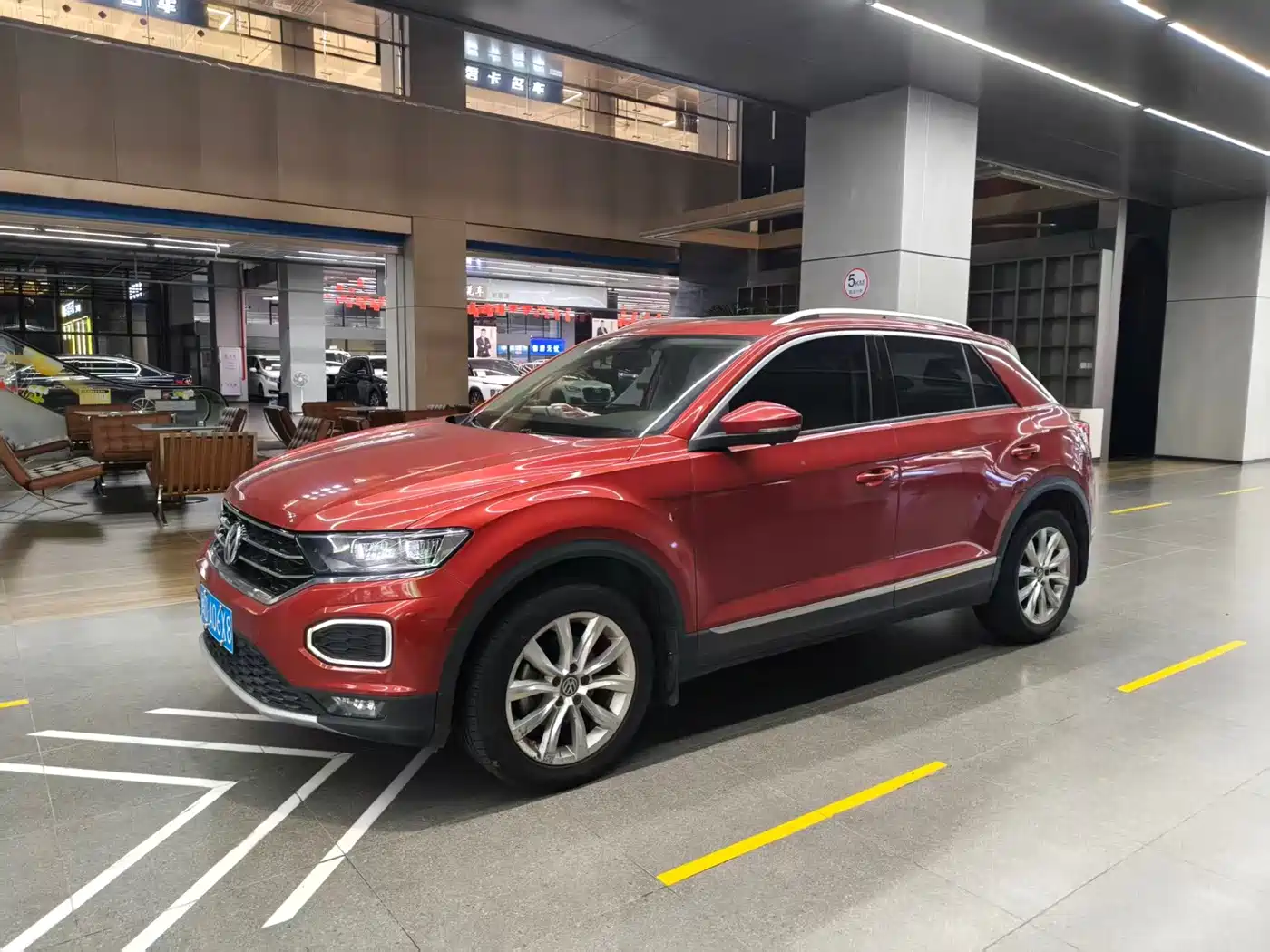صورة 1 - Volkswagen T-ROC