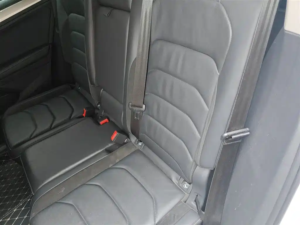 Volkswagen Tiguan L 2017 330TSI Automatic 2WD Comfort Edition фото 15