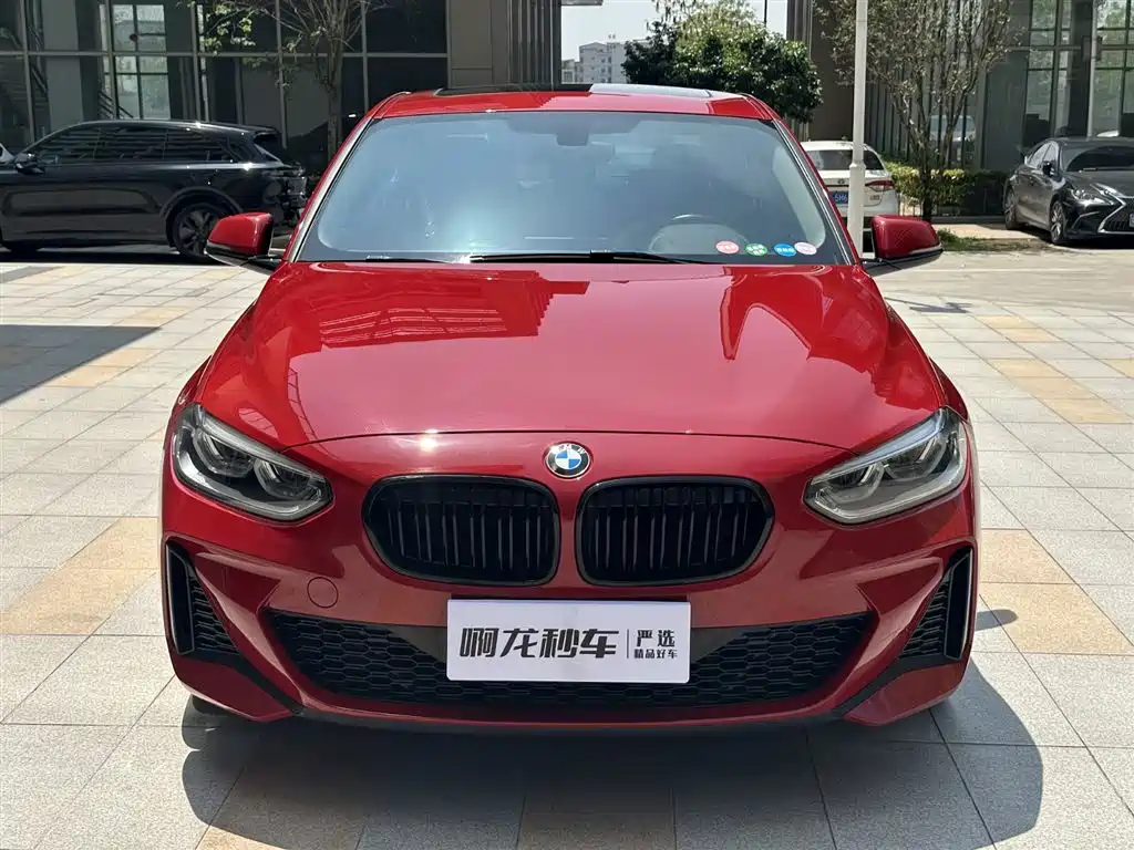 BMW 1 Series 2020 Model 120i M Sport Package фото 3