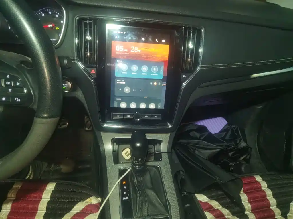 Roewe RX5 2016 2016 20T 2WD Automatic Internet Smart Edition