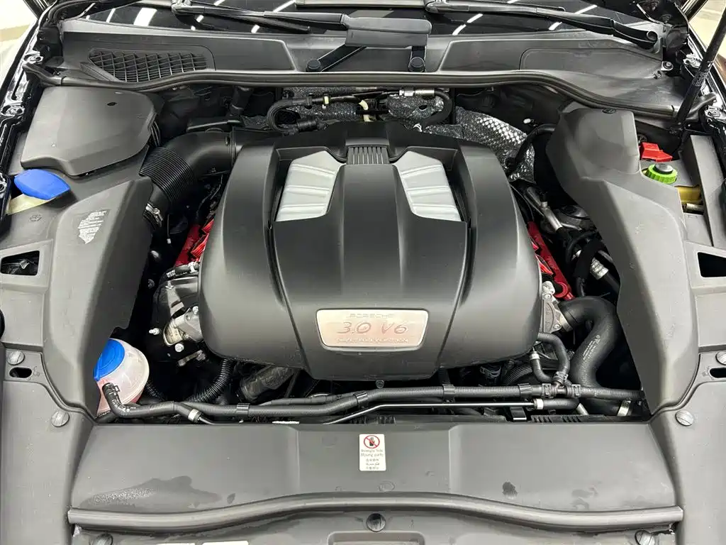 Porsche Cayenne 2011 Cayenne 3.0T фото 23