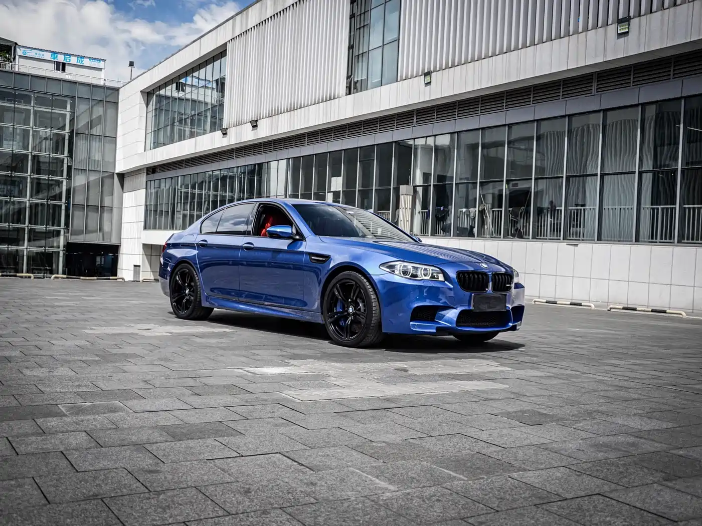 BMW M5 2014 M5 фото 2