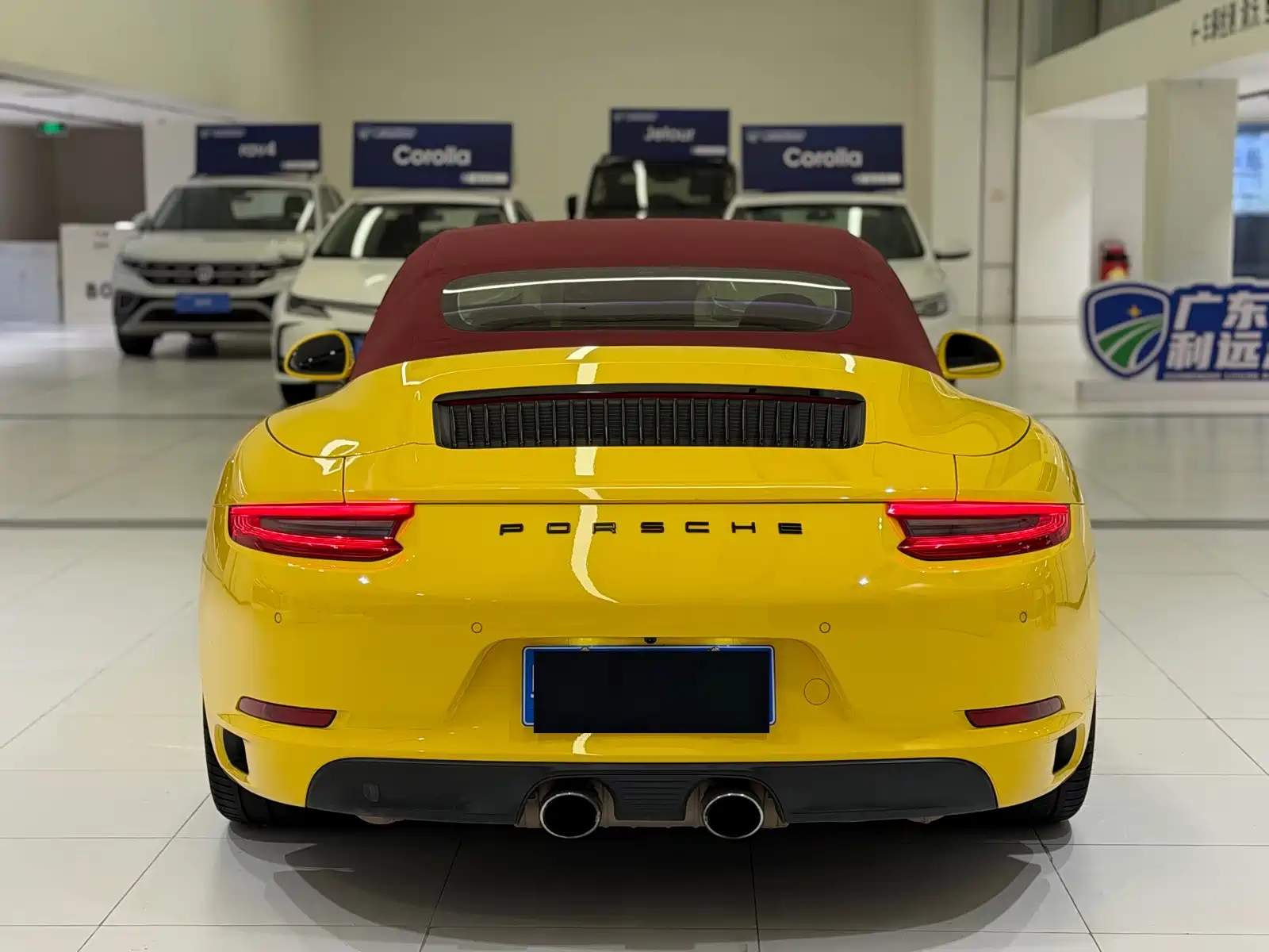Фото 8 - Porsche 911