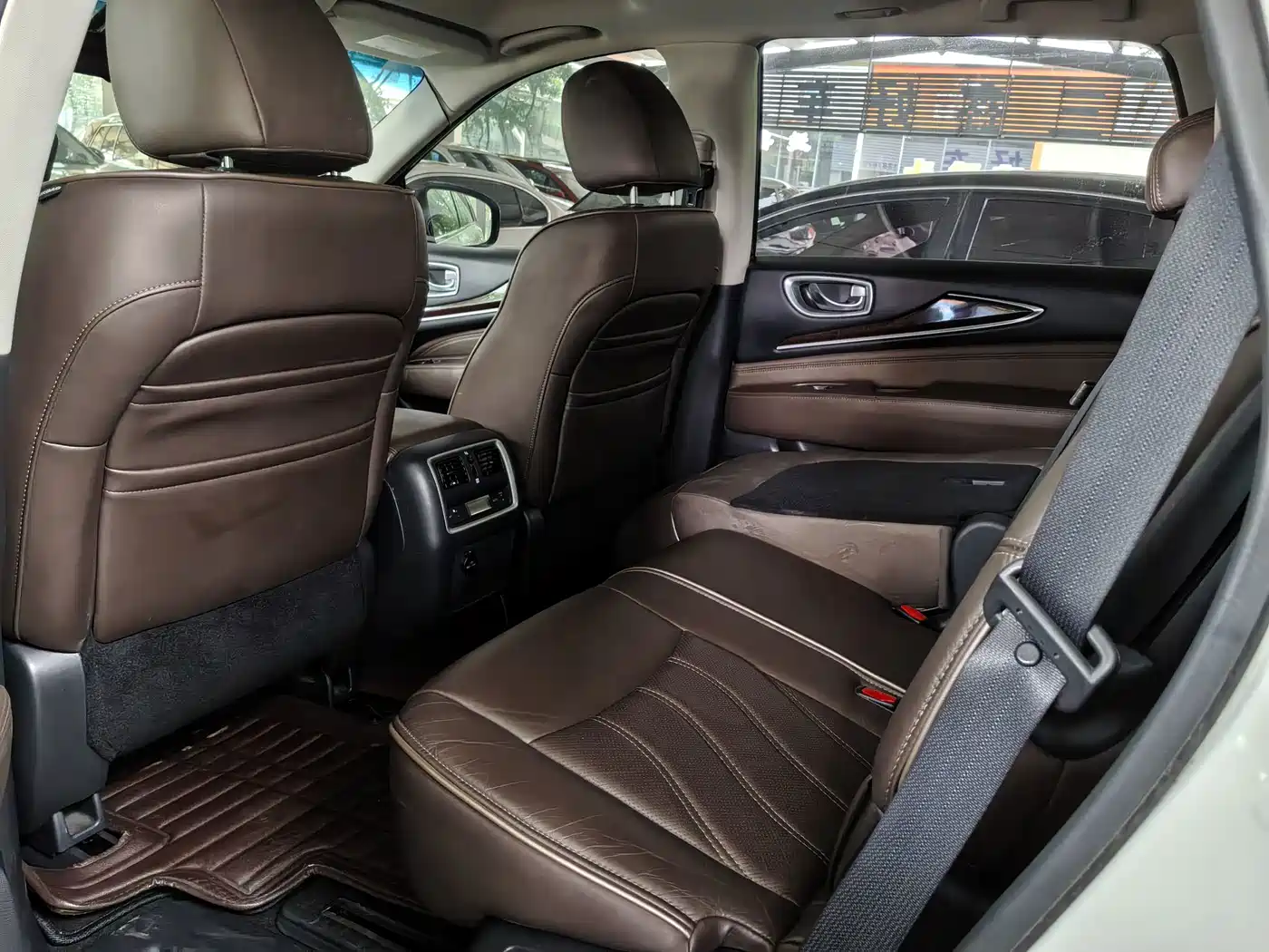 Infiniti QX60 (Import) 2015 2014 Model 2.5 S/C Hybrid 2WD Excellence Edition