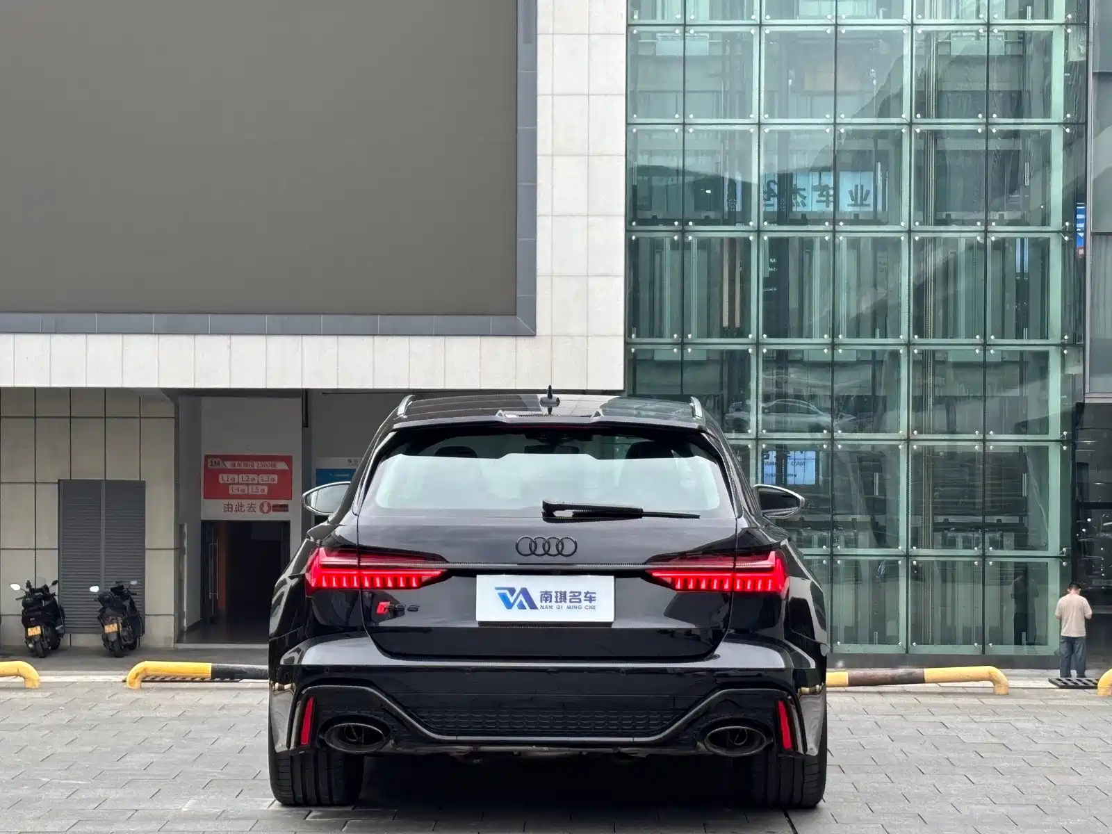 Фото 7 - Audi RS 6