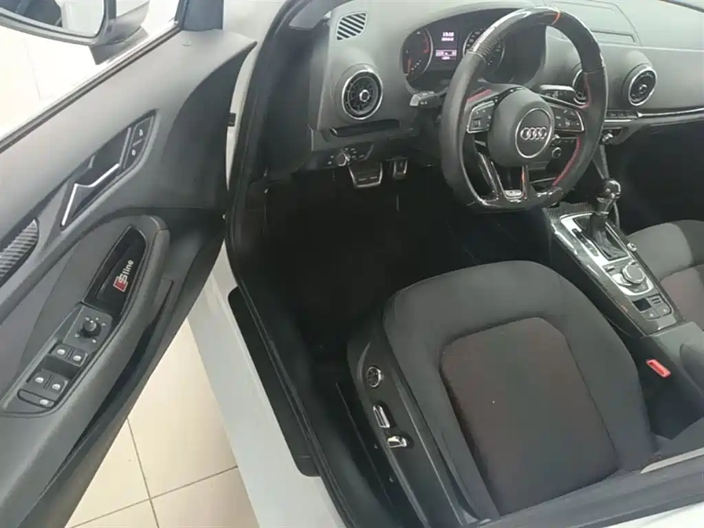 Audi A3 2019 Limousine 35 TFSI Progressive China VI фото 16
