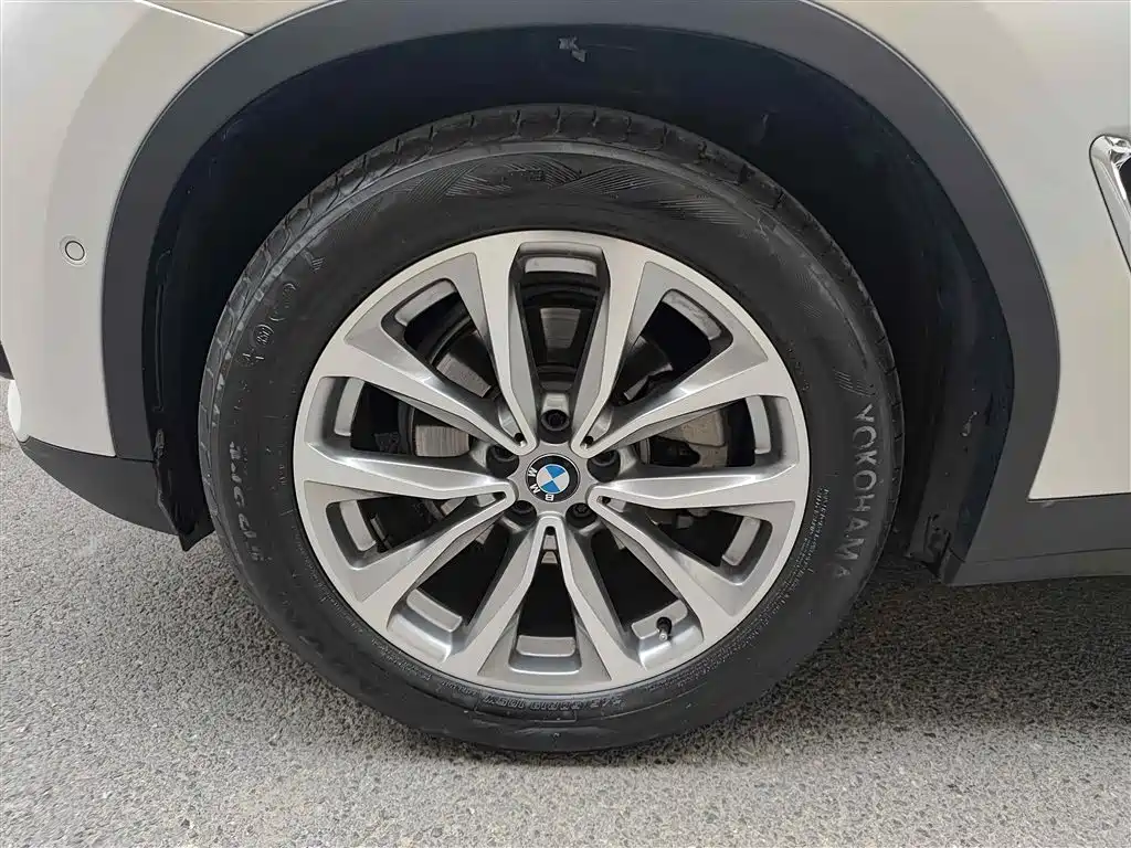 BMW X3 2018 xDrive25i Luxury Package China VI фото 8
