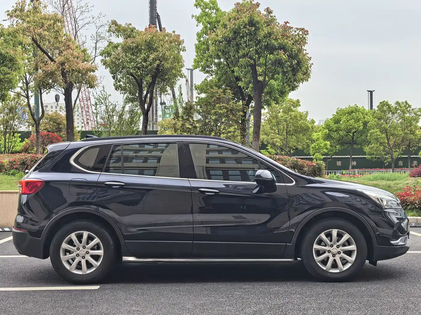 Buick Envision Plus 2020 20T FWD Leading фото 9