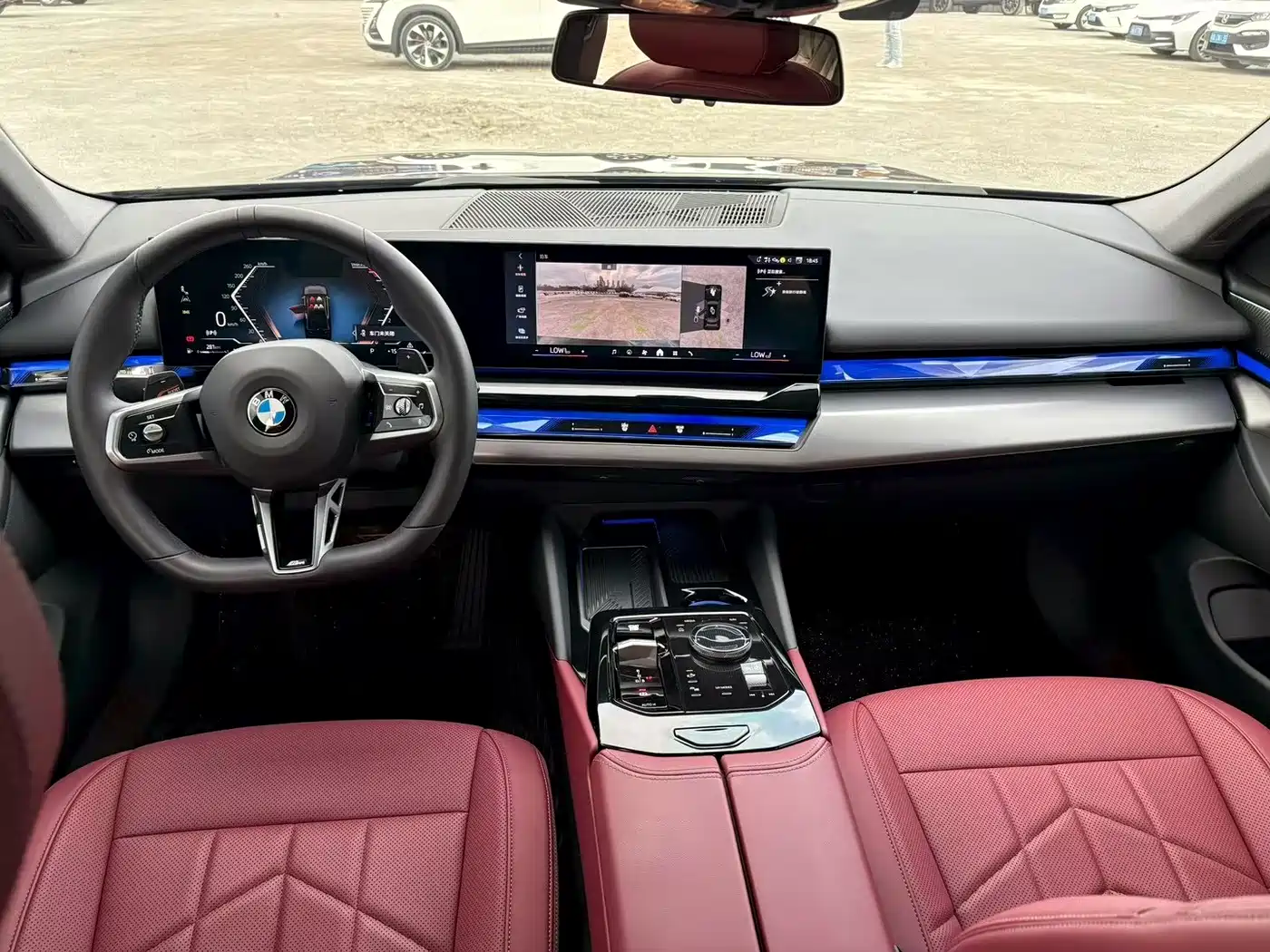 BMW 5 Series 2025 530Li Leading M Sport Package фото 6