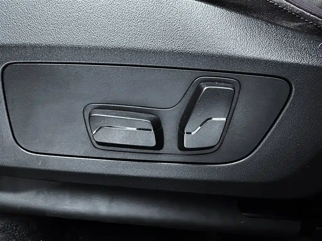 BMW X1 2023 sDrive20Li X Design Package фото 18