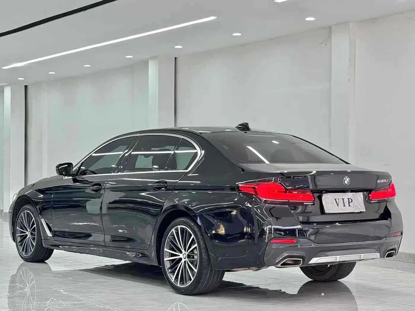Фото 7 - BMW 5 Series
