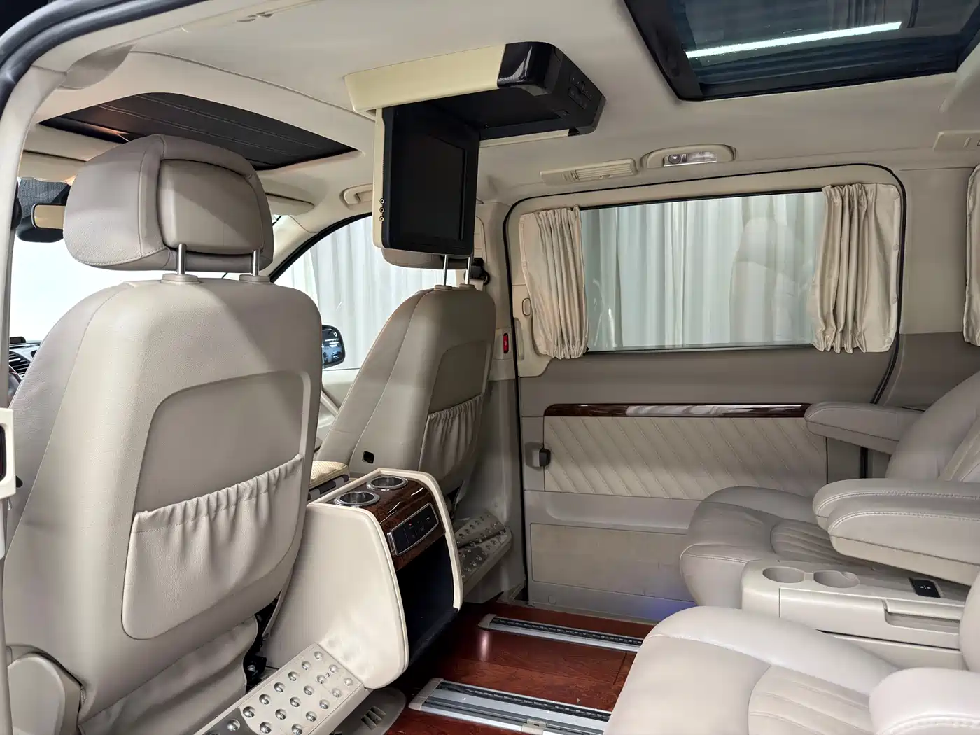 Mercedes-Benz Viano 2014 3.5L Excellence фото 22