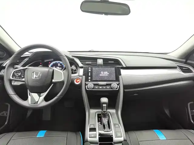 Honda Civic 2016 220TURBO CVT Luxury Edition — фото 5