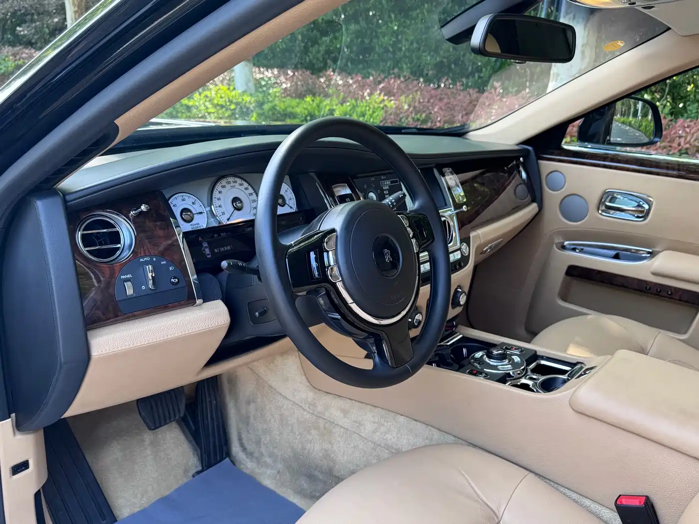 Rolls-Royce Ghost 2012 2012 6.6T Extended Version