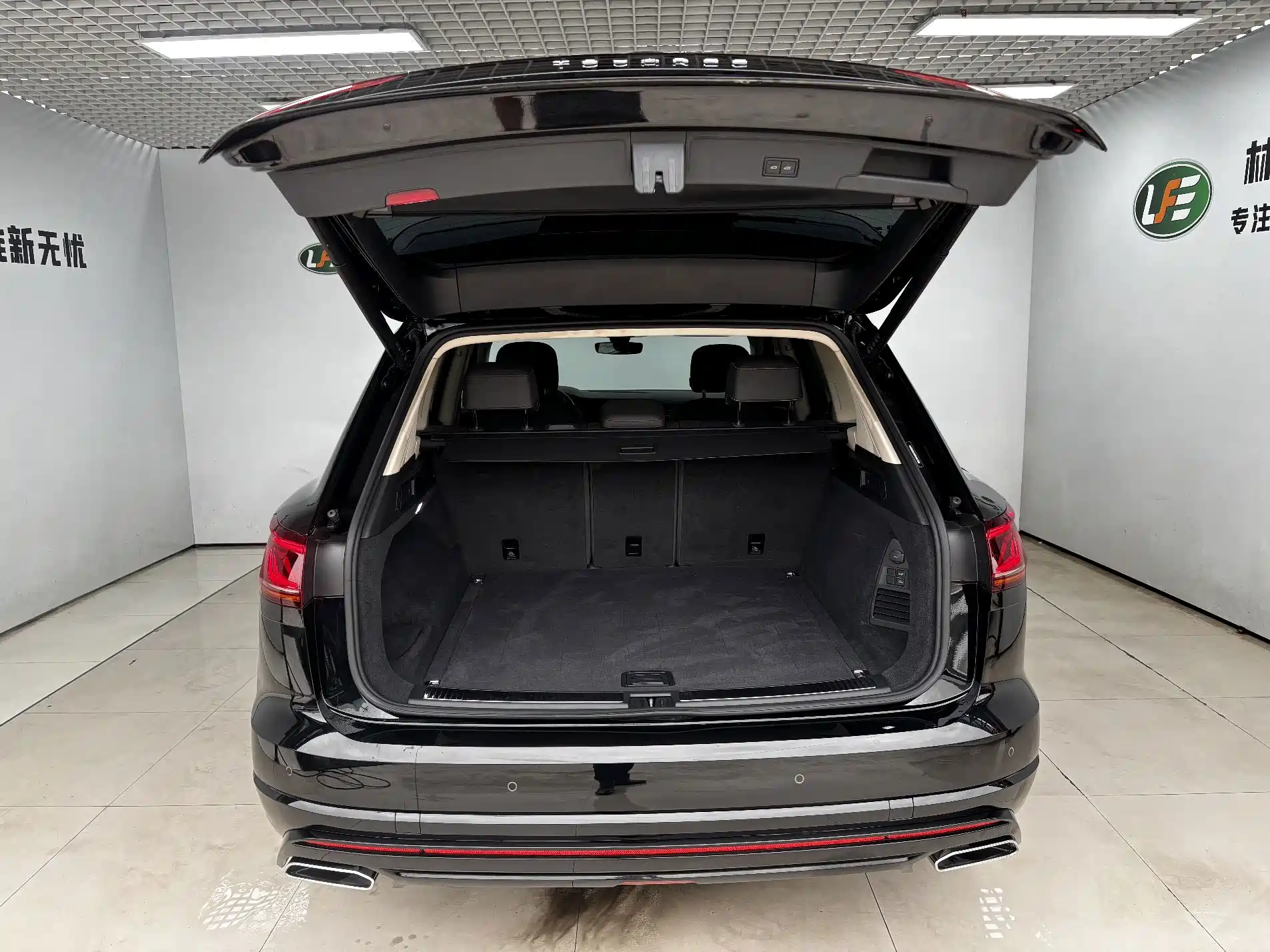 Photo 28 - Volkswagen Touareg
