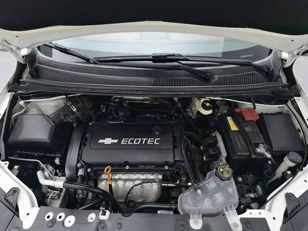 Chevrolet Aveo 2012 2011 Hatchback 1.6L AT SX