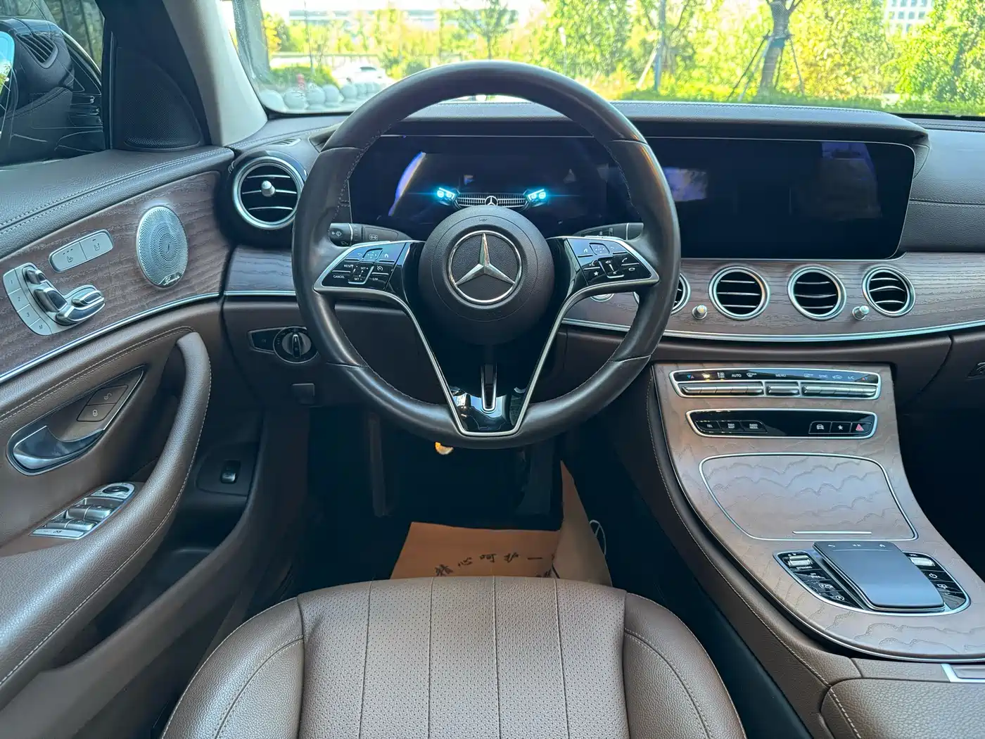 MERCEDES-BENZ E CLASS