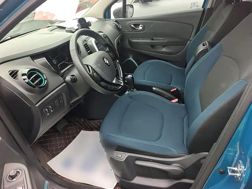 Renault Captur 2017 2015 1.2T Automatic Comfort Edition