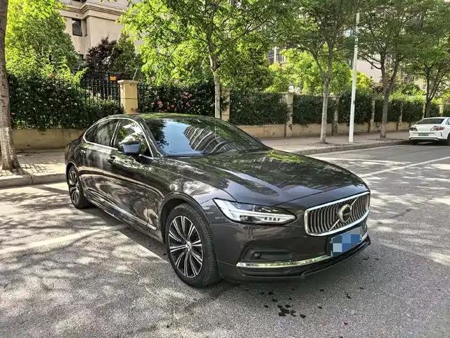 Volvo S90 2021 Model B5 Inscription Luxury Edition