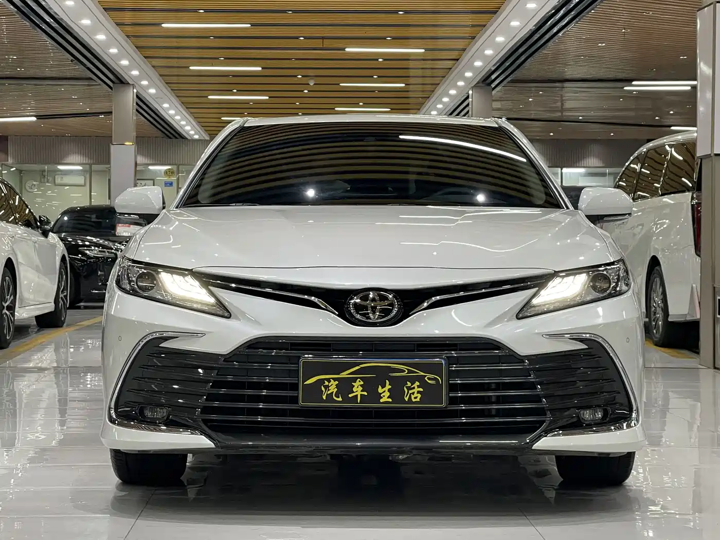 Toyota Camry 2021 2.0G Luxury Edition фото 2