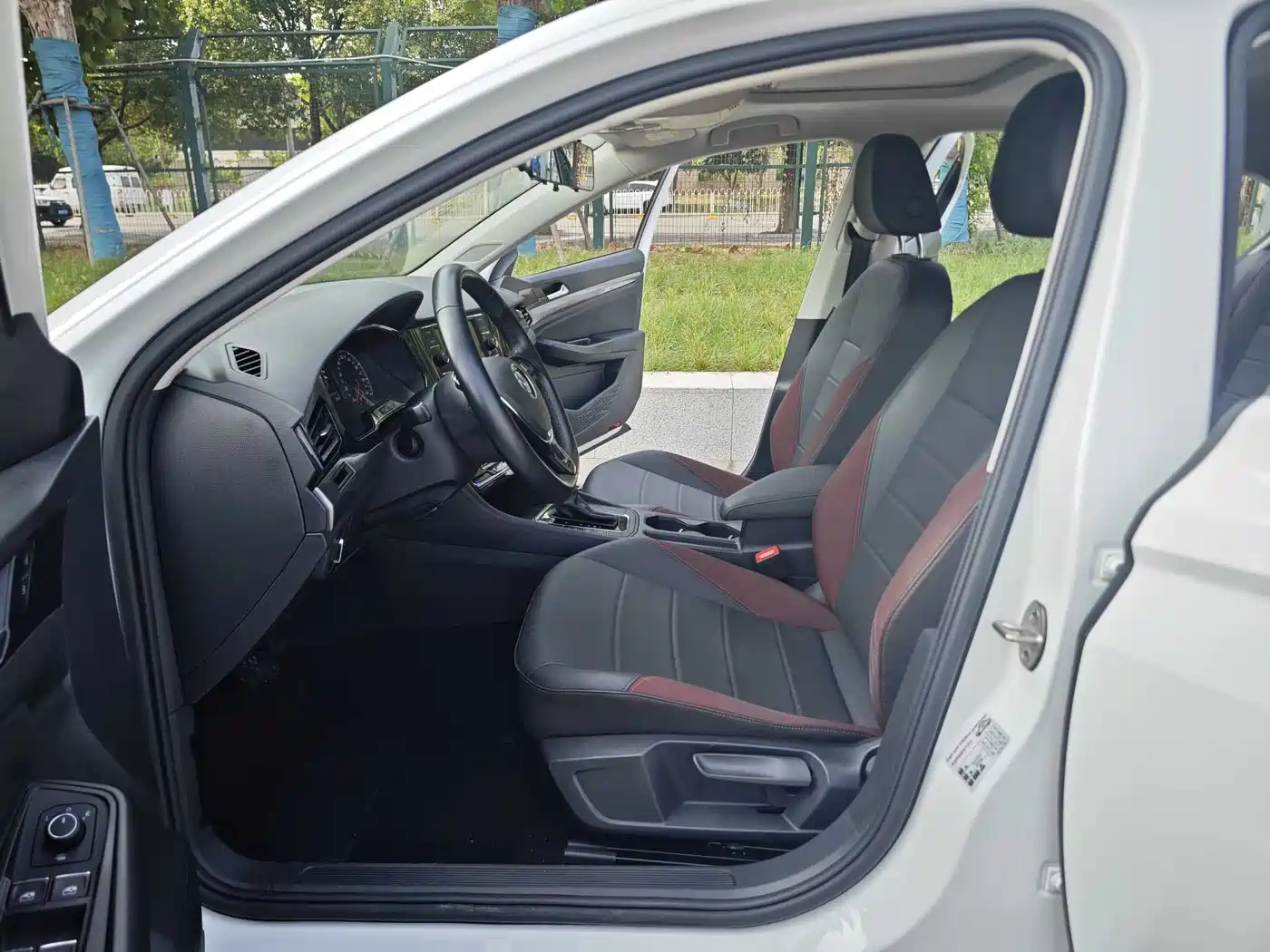 Volkswagen Bora 2018 1.5L Automatic Comfort фото 4