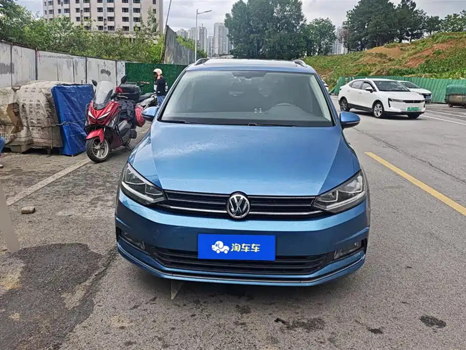 Volkswagen Touran 2018 Touran L 280TSI DSG Comfort 7-seater China V фото 2