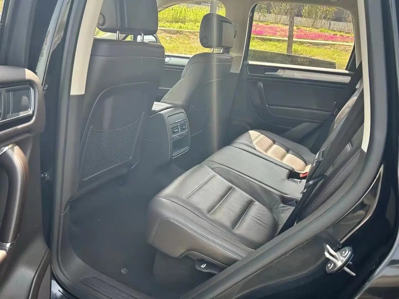 Volkswagen Touareg 2017 3.0TSI Explorer Edition фото 8